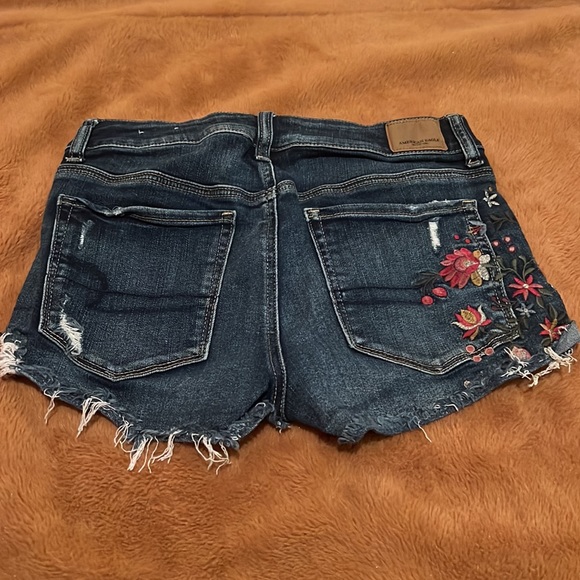 American eagle high rise stretch Jean short - Picture 2 of 2